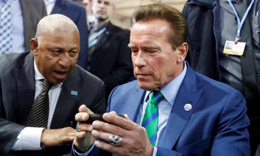 Angry Schwarzenegger condemns Trump for wrecking clean-air standards