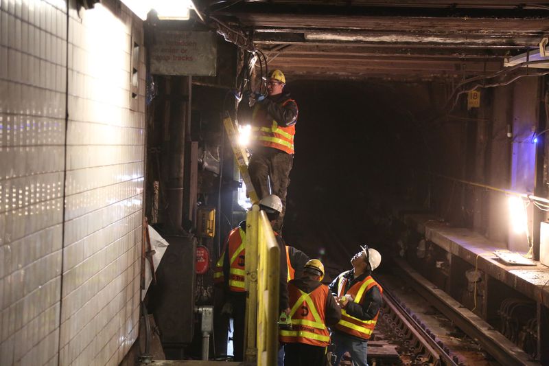 MTA playing catch-up on modernizing NYC subway signals after pandemic sparked delays (nydailynews.com)