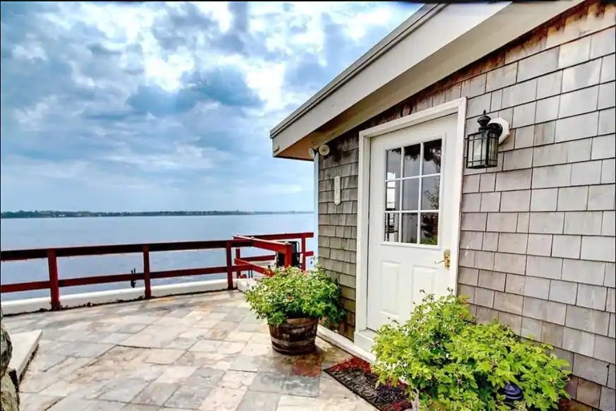 Best Airbnbs in New England RI 3