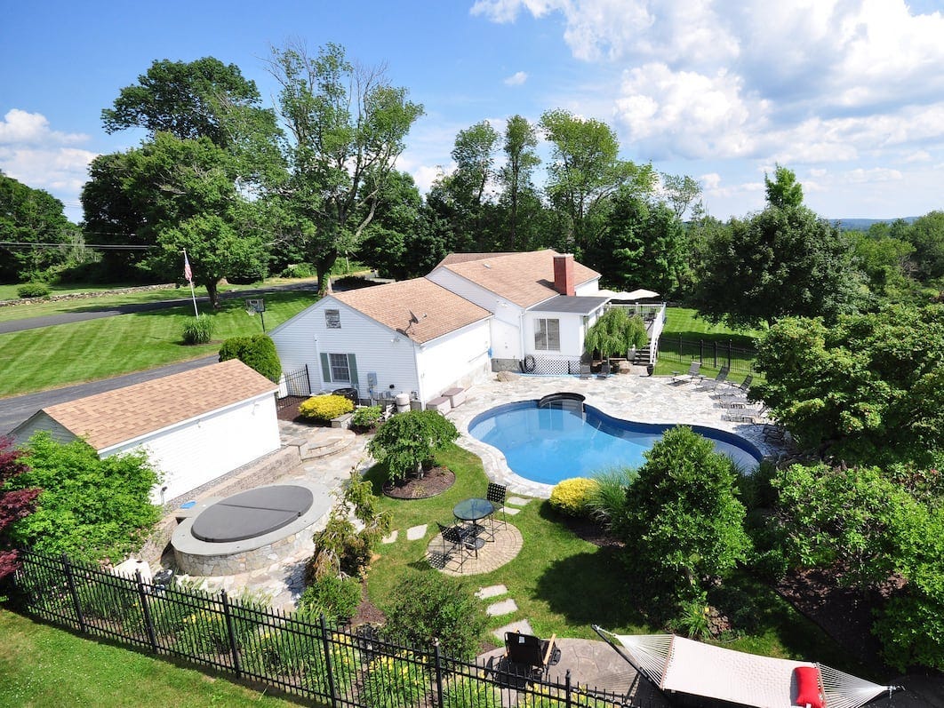 Connecticut  Home with a pool in Litchfield