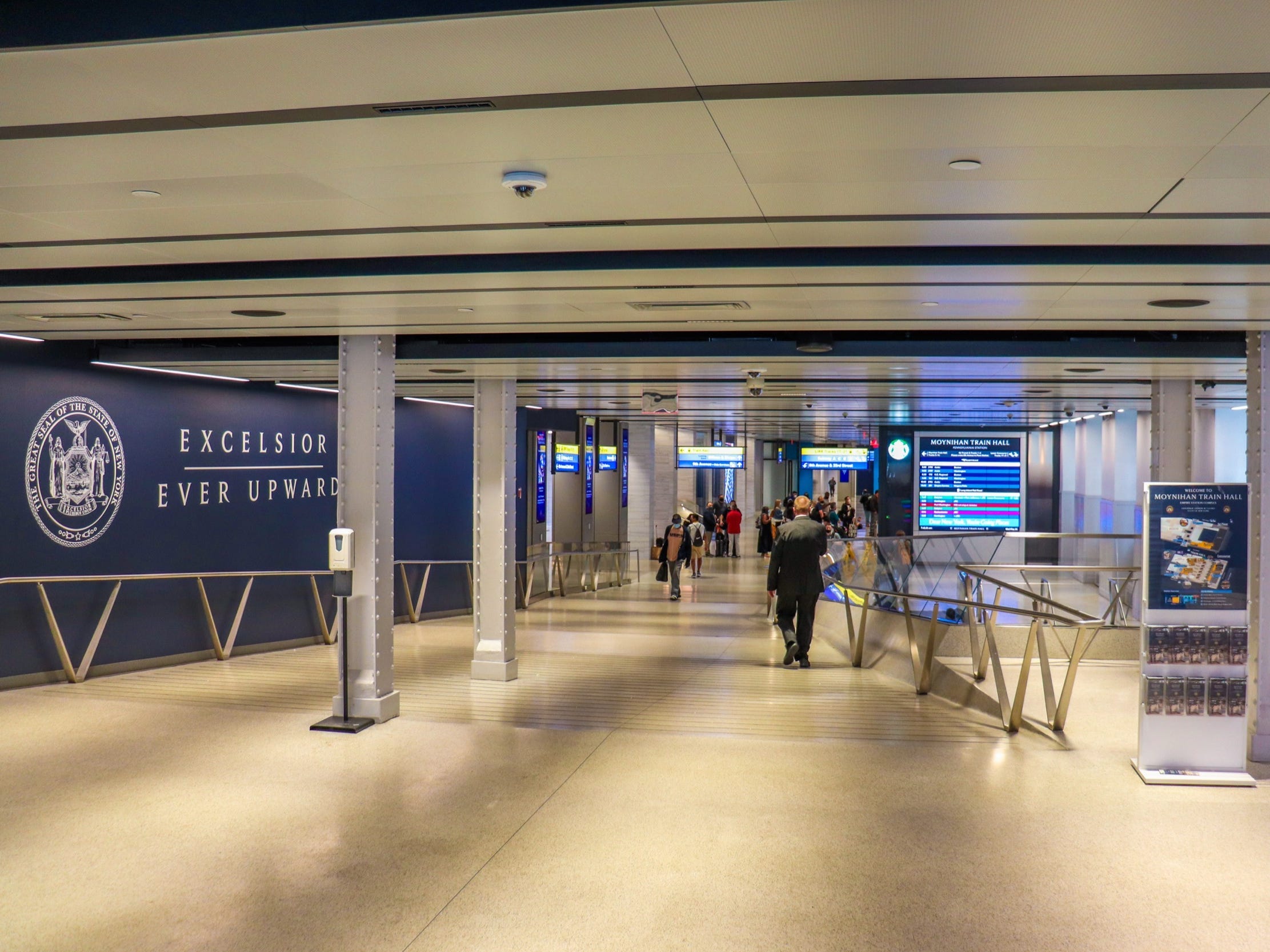 Walking into Moynihan Train Hall at New York's Pennsylvania Station - Amtrak Northeast Regional New York to Boston