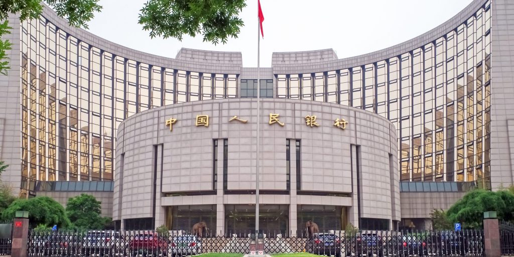 China's central bank has ordered domestic banks and payment providers not to offer crypto services