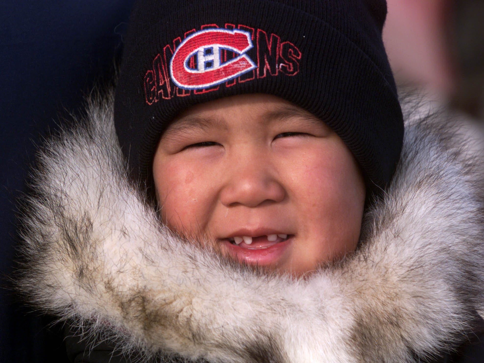 Toque Inuit boy Montreal Canadiens