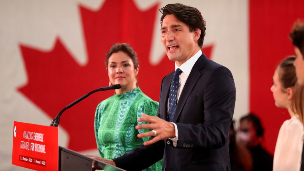 Canada election: Trudeau stays in power but Liberals fall short of majority (bbc.com)