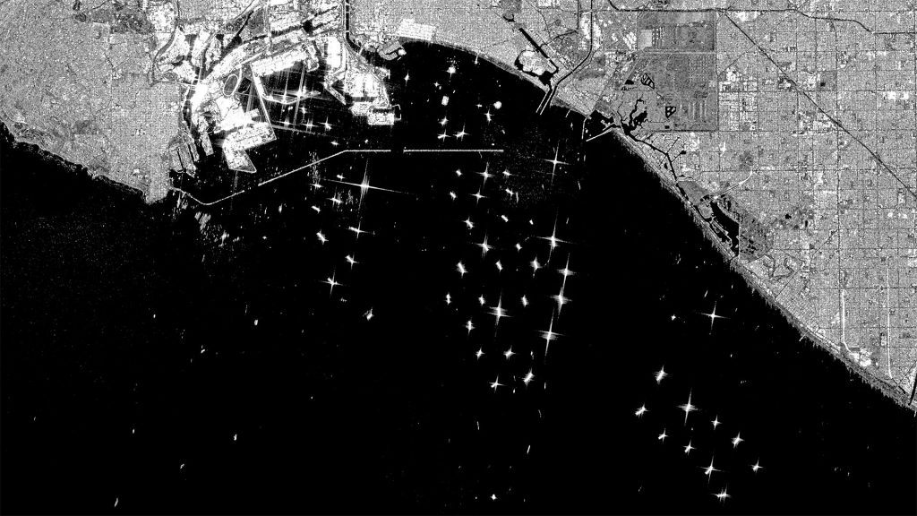 Satellite Images Show Massive Armada of Idle Cargo Ships Waiting to Dock in Long Beach (thedrive.com)